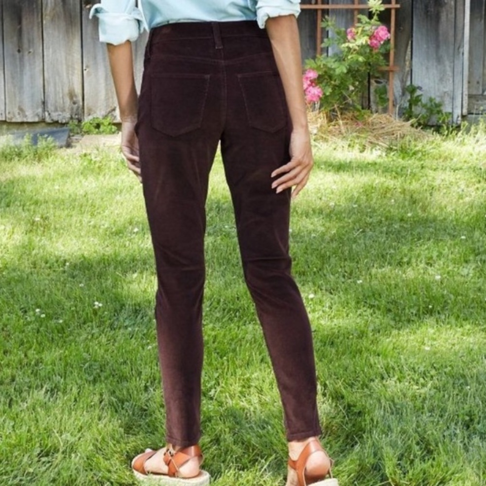 High-rise Corduroy Pants - Skinny fit